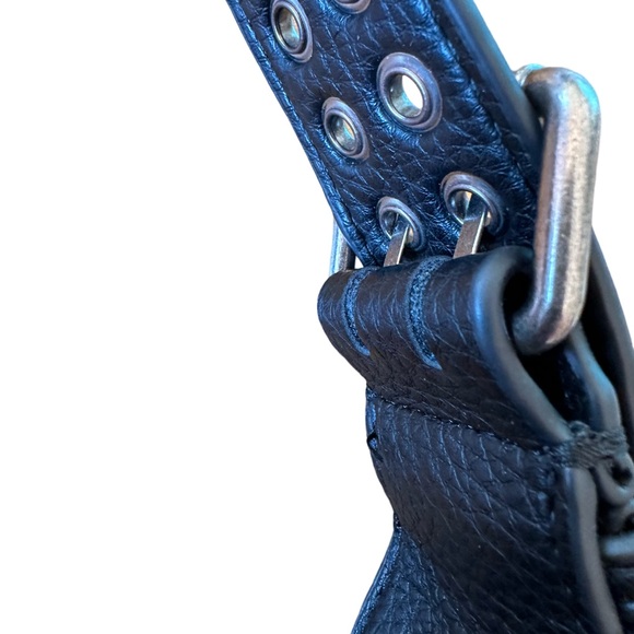 Urban Outfitters mini purse - Picture 3 of 6